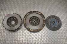 Mercedes C200 Kupplungssatz mit Schwungrad A2740300705 W205 2017 RHD 24460579