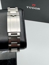 TUDOR Black Bay Pro **UNWORN!** FULL SET with Box and Papers! 79470 5