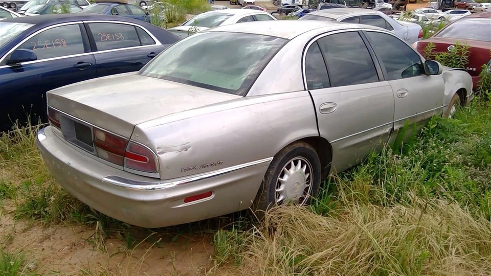 Radiador compatible con 97-99 Park Avenue 241588 Foto 3 de 4