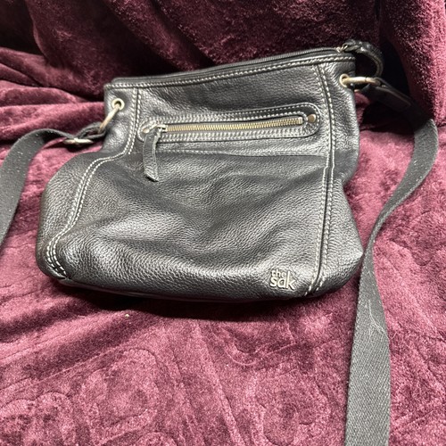 the sak black pebbled leather handbag. Very Gently Used.