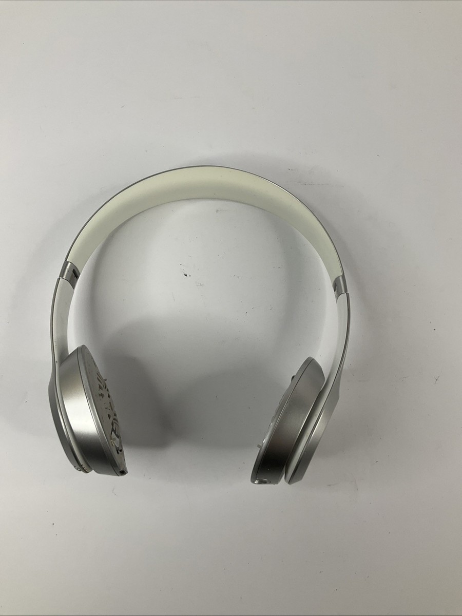 Beats by Dr. Dre Solo 2 Wireless Over the Ear Headphones