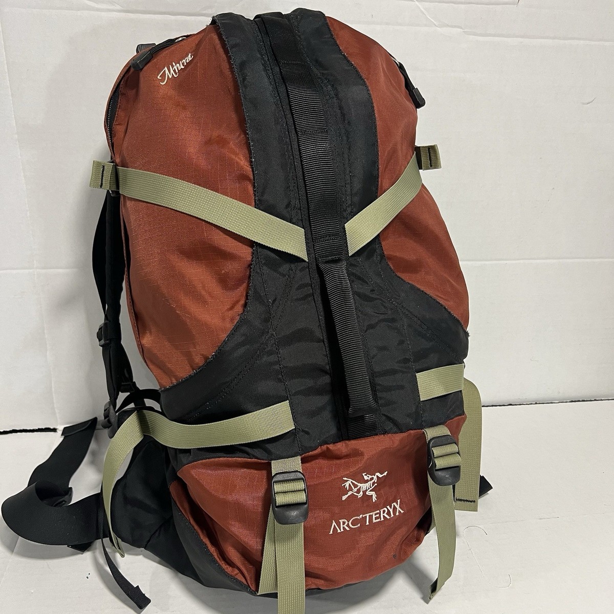 Arcteryx Miura 34, Maroon Black and Green Vintage 1996 Read