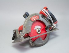  MA5 Milwaukee M18 FUEL 18V Cordless 7-1/4" Rear Handle Circular Saw 2830-20