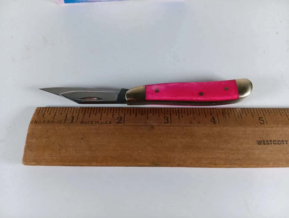 Frost Cutlery Here's Mary 粉色光滑手柄 2 刀折叠口袋刀 — 第 3/4 张图片