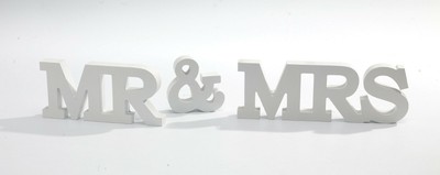 DEKOSCHRIFTZUG '' MR & MRS''  weiss 8cm hoch