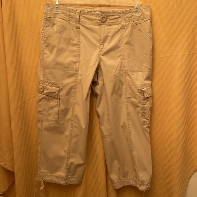 Old Navy Woman’s Beige Cropped Capris Size 10