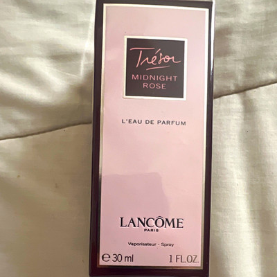 Lancôme Trésor Midnight Rose Eau de Parfum Spray for Women, Regular 1 fl oz