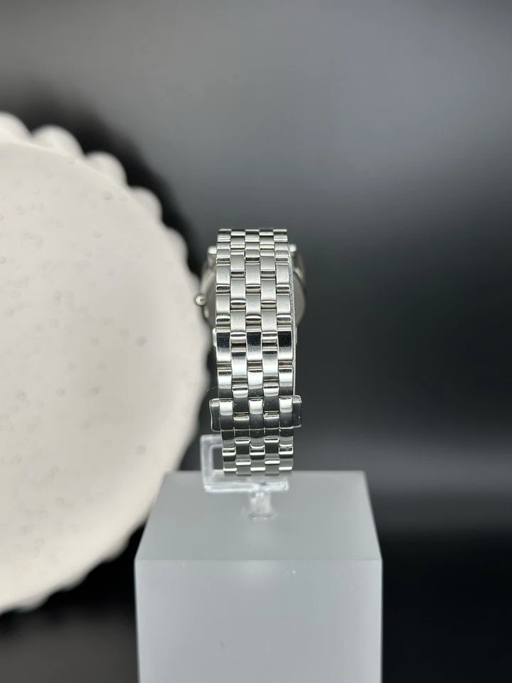 Reloj para mujer Charmex Of Switzerland cristal de zafiro movimiento suizo, acero inoxidable S” Foto 4 de 4