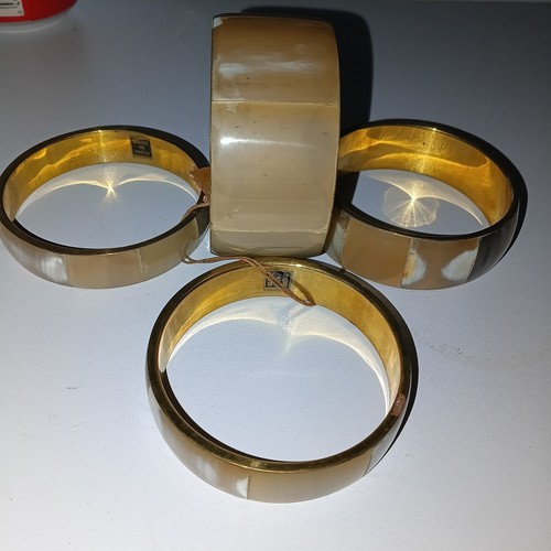 Iris Apfel & Bajalia 4 Stk. Knochen & Messing Armreif Armband Stapel Set - Bild 4 von 4