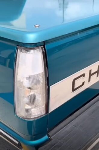 Clear Tail Lights 1988 to 1998 Chevy Silverado GMC Suburban New Pair c1500 K1500 - Picture 7 of 9