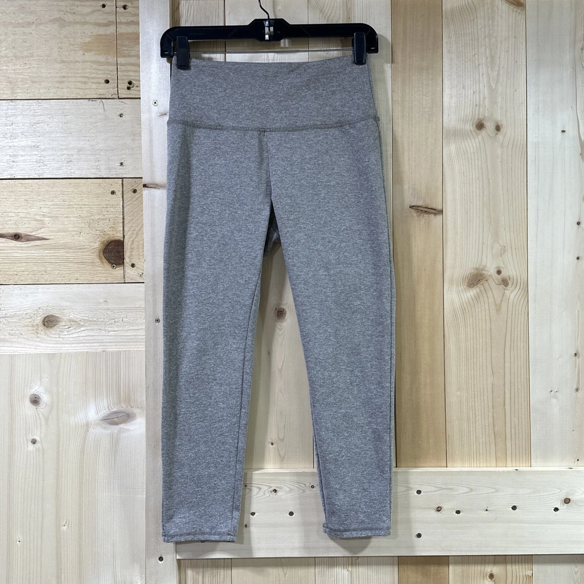 Beige capri hotsell leggings