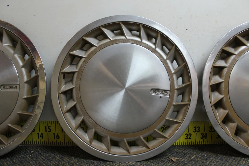 Juego de 4 tapacubos de 14" cubiertas de rueda OEM 464 1988-90 Plymouth Acclaim Voyager (2324 Foto 3 de 4