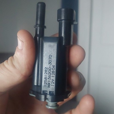Emission Vapor Canister Purge Valve EVAP Solenoid For GM 12592015 US Replacement