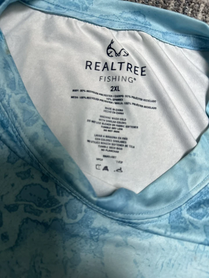 Realtree Men's 2XL Long Sleeve Stretch Fishing Shirt Water Graphic - Image 3 of 4
