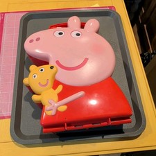 Peppa Pig Carry Case Pretend Play Set with 11 Character Figures