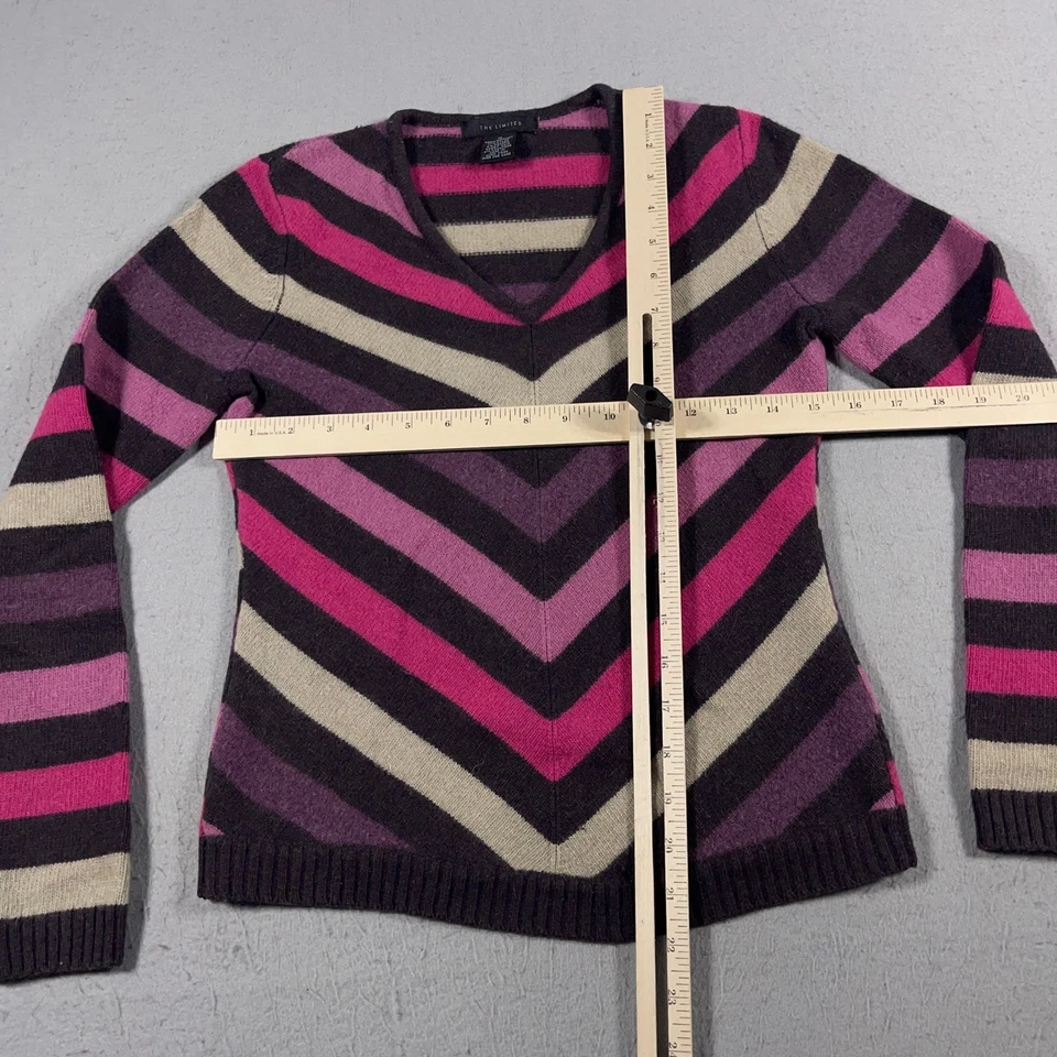 Suéter The Limited Mujer Rayas Medianas Chevron Cuello en V Lana Angora Cachemira Foto 4 de 4