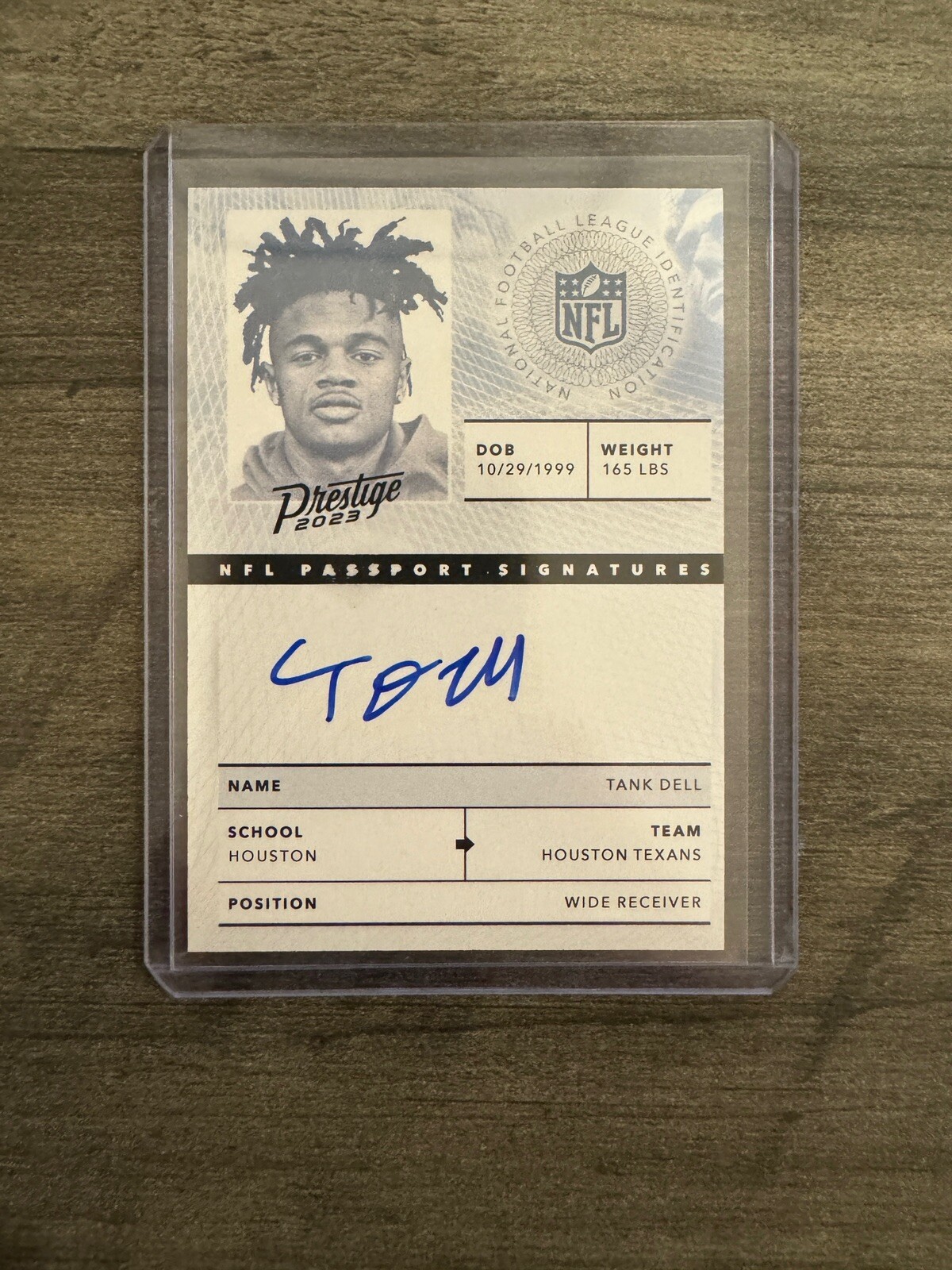 2023 Panini Prestige Tank Dell On Card Auto NFL Passport Signatures #NPS-TD RC