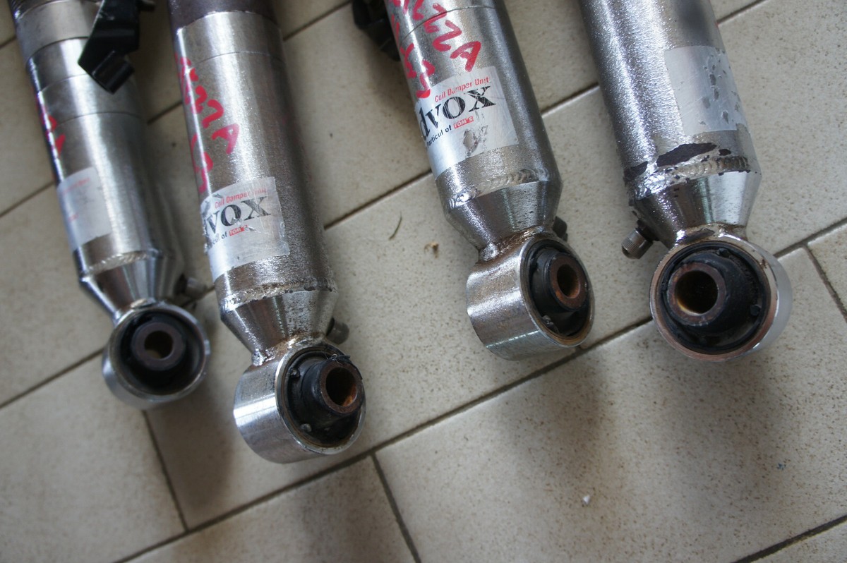 トムス advox 車高調 16 アリスト トムス advox 車高調16 アリスト