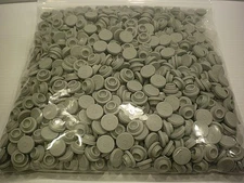 New 1000 West Daikyo 20mm Straight Plug Stopper Lot Snap On Rubber Flurotec 1D