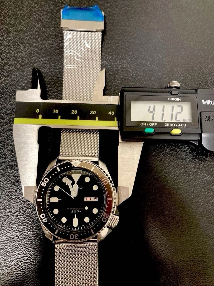 Seiko Diver Analog 200 m (20 ATM) Water Resistance Wristwatches