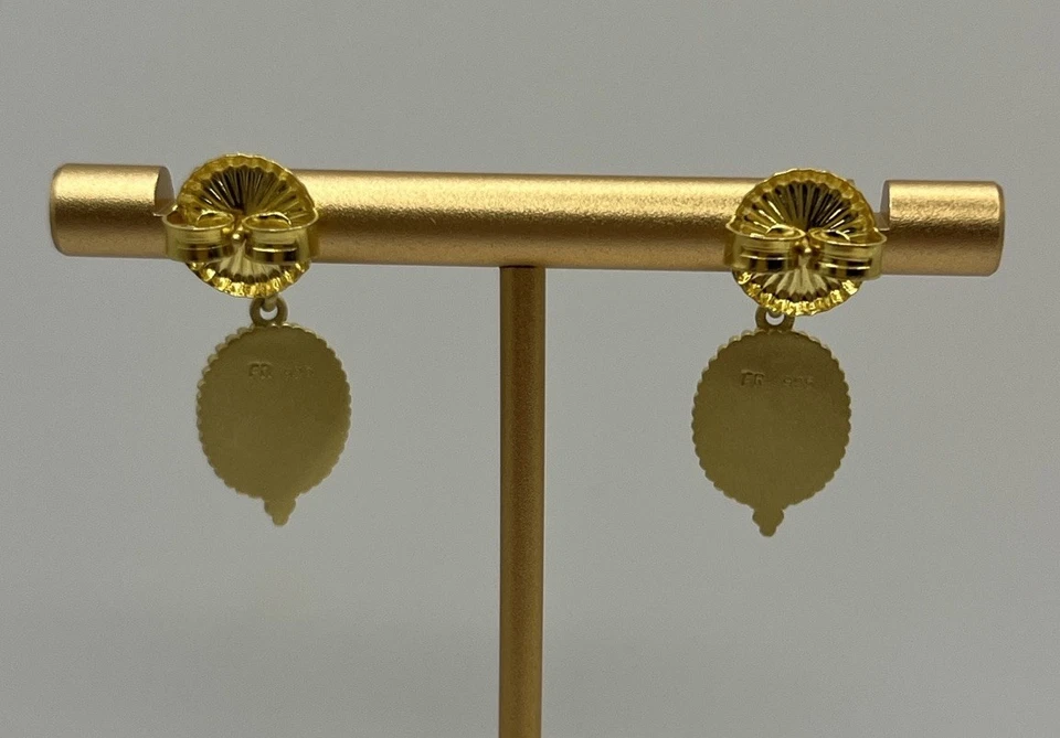 Mini brincos de gota ovais imperiais de madrepérola Freida Rothman - Imagem 4 de 4