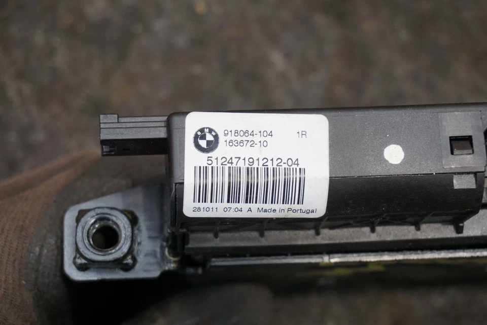 Conjunto de bloqueo de pestillo de tapa trasera OEM 918064104 BMW 640i 650i 2012-18 Foto 3 de 4