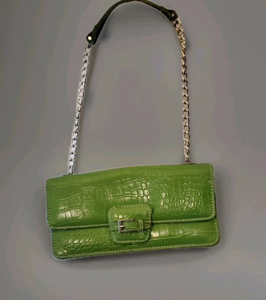 Bolso de Hombro Baguette Vintage Verde Patente Repujado Cocodrilo Azul Forro Satinado LINDO Foto 2 de 4