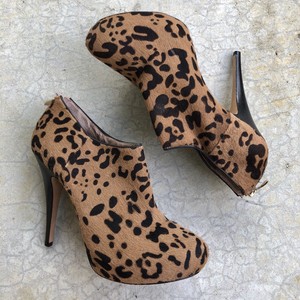 vince camuto leopard ankle boots