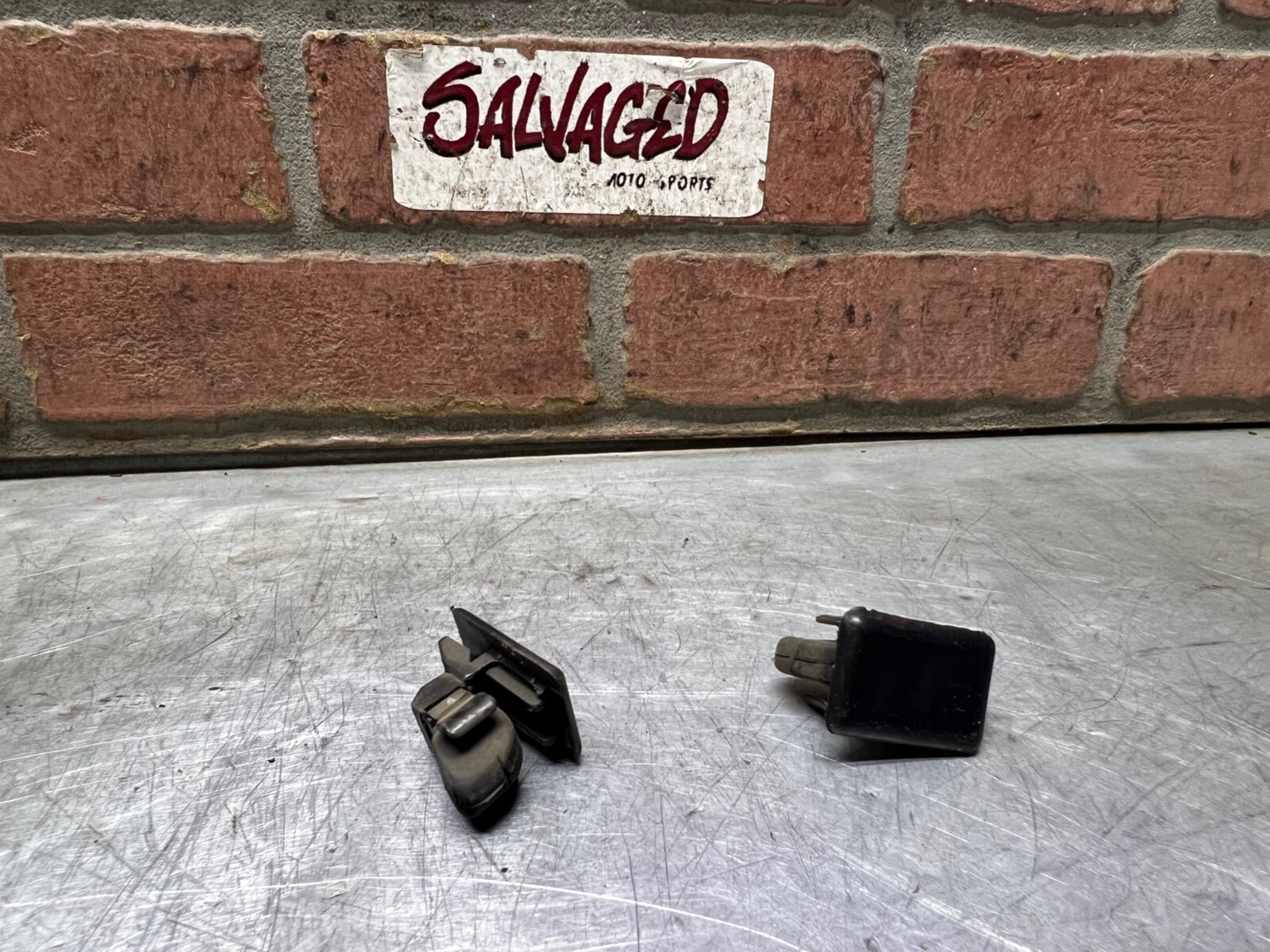 9199 Mitsubishi 3000GT Dodge Stealth Glove Box Stopper Stoppers eBay