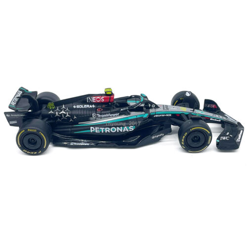 1:43 Scale 2024 AMG Petronas F1 W15 Model Car Formula 1 Team Lewis Hamilton 44 - Picture 2 of 8