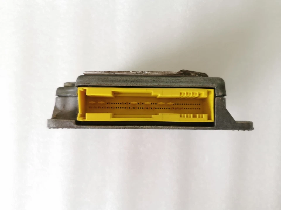 Centralina airbag VW Passat 3B 3BG controllo airbag centralina SRS 1J0909607A - Immagine 4 di 4