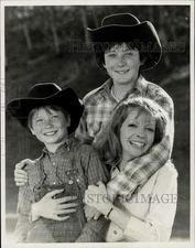 1977 Press Photo "Goldenrod" Cast Members - hpp30527