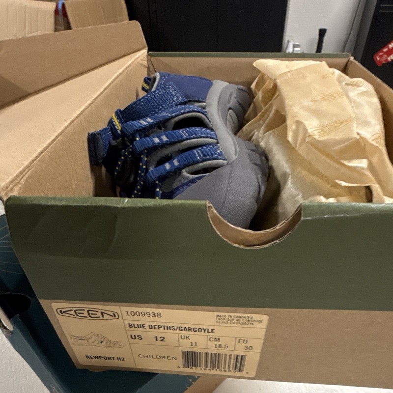KEEN Newport H2 Kids Sandals Strappy Closed Toe Bungee US 12 EU 30 1009938
