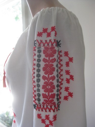 HUNGARIAN HAND Embroidered BLOUSE vintage - Picture 4 of 10
