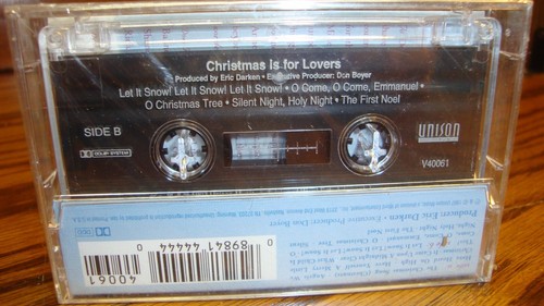 Vtg 1997 Cassette 'Christmas Is For Lovers~Romantic Holiday Instrumentals' K8 - Picture 2 of 3