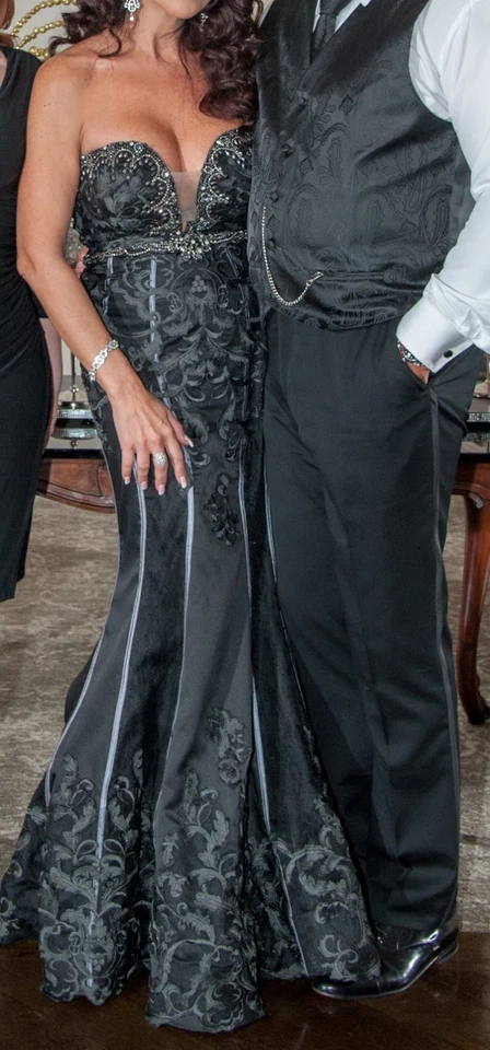 Vestido de diseñador de Black Label de Alyce Paris, negro/carbón, EE. UU. 8 Foto 4 de 4