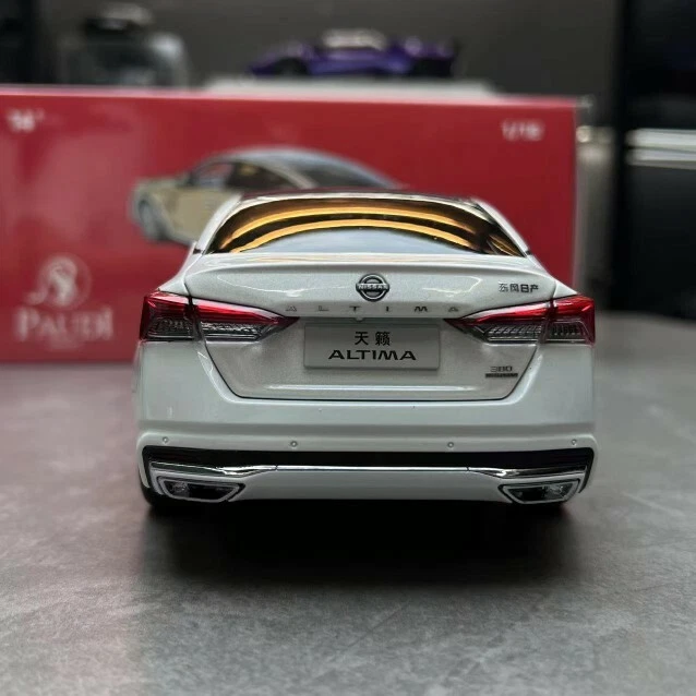 1:18 New NISSAN ALTIMA 2022 Metal Diecast Car Model Toy Collection White In Box - Image 3 of 4