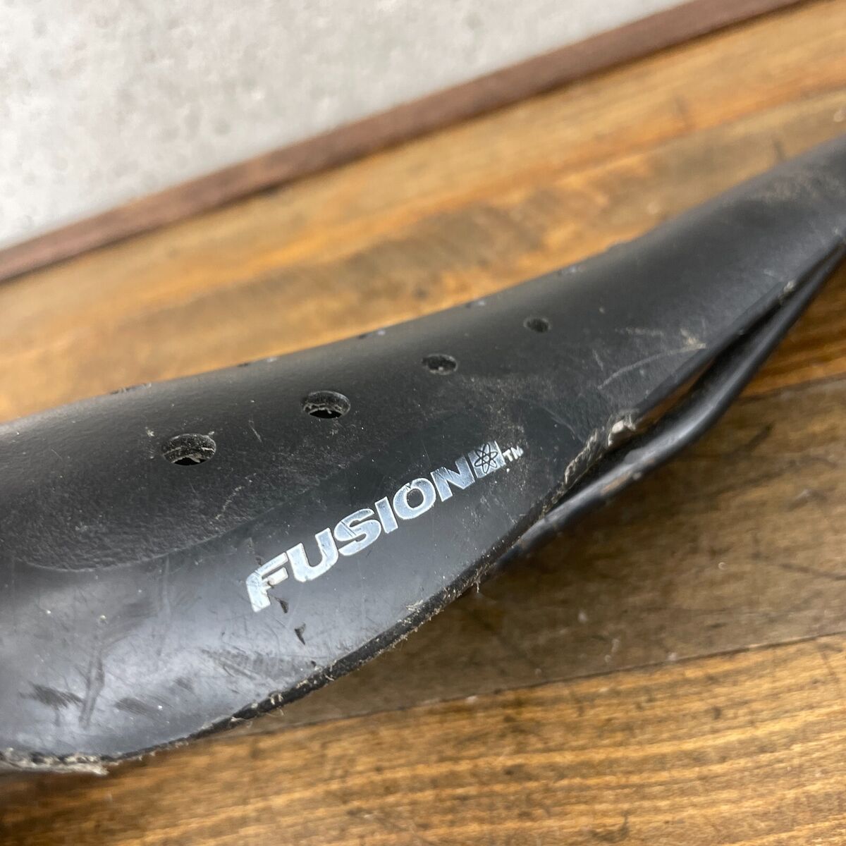 Haro Fusion Old School BMX Seat 1990s Plastic Velo OG 90s Haro Fusion Old School BMX Seat 1990s Plastic Velo OG 90s