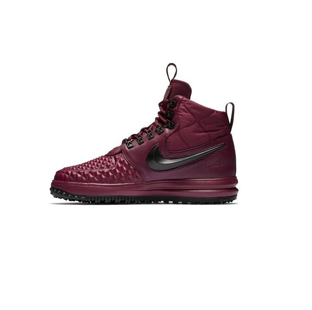 burgundy nike duck boots