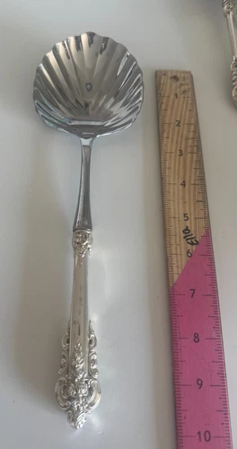 Wallace Grand Baroque Sterling Silver Shell/Berry Serving Spoon Wedding Gift