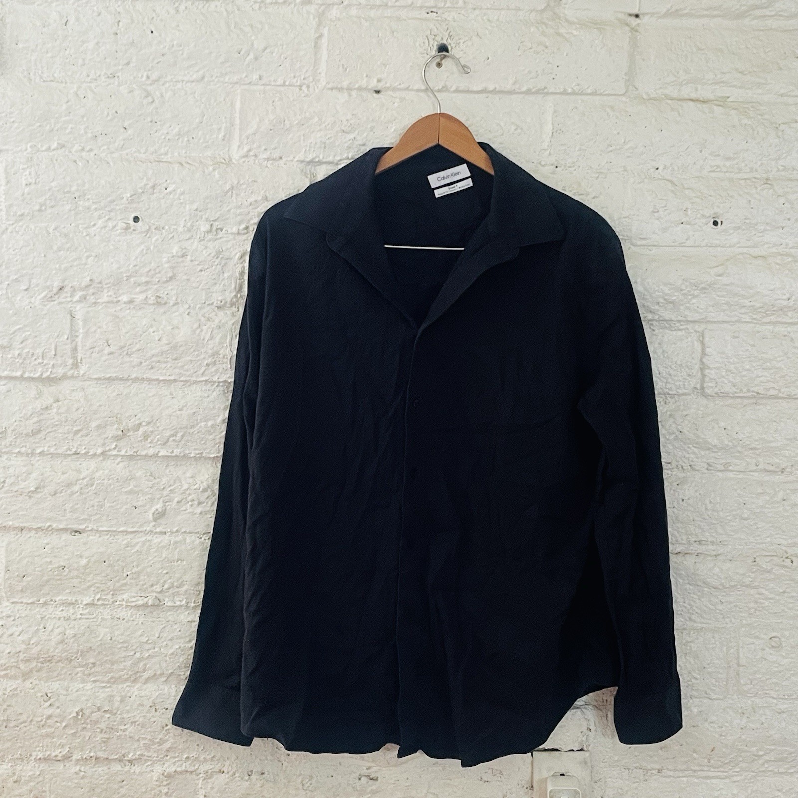 Calvin Klein mens slim fit long sleeve button up black shirt  XL
