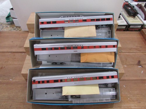 Lote de kits de vagones de pasajeros surtidos a escala HO Athearn (3) New Haven #6340 | Condition: Used