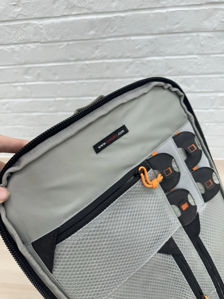 Lowepro Pro Trekker 400 AW Camera Backpack New Used Excellent Condition - Image 4 of 4