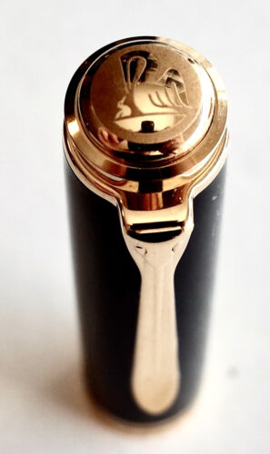 Pelikan Souveran M1000 black 18k F nib Mint in gift box - Picture 9 of 10