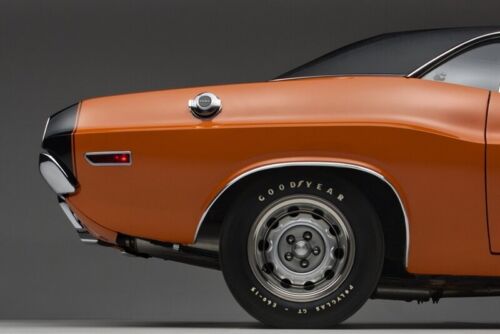 1970 Dodge Challenger R/T 440 Six Pack - Picture 12 of 40
