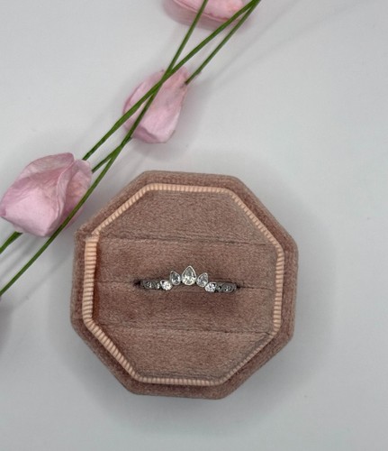 Platinum Diamond Band - Picture 1 of 3