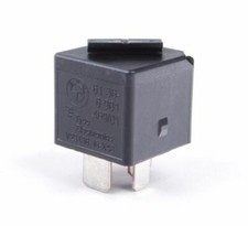 Genuine NEW OEM BMW E39 E46 E53 E60 E61 Relay Make Contact Black 61366901469