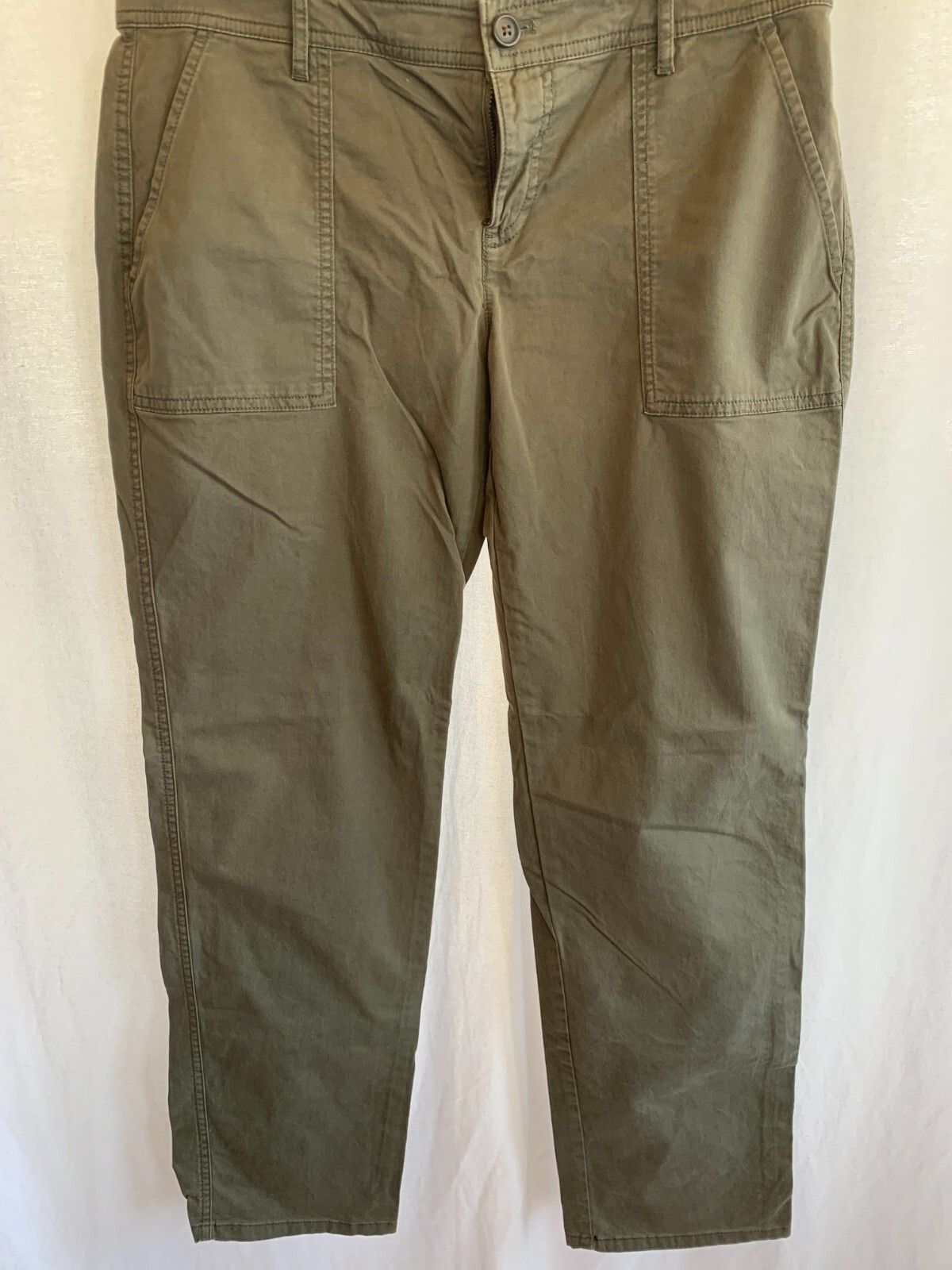 GAP Khakis Size 4 Patch Cargo Pocket Flat Front 4… - image 1