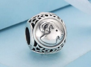 pandora capricorne pandora capricorne