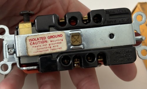 Hubbell Duplex Orange 15A 125V Receptacle w/Isolated Ground IG-5262 USA Made - Picture 4 of 10